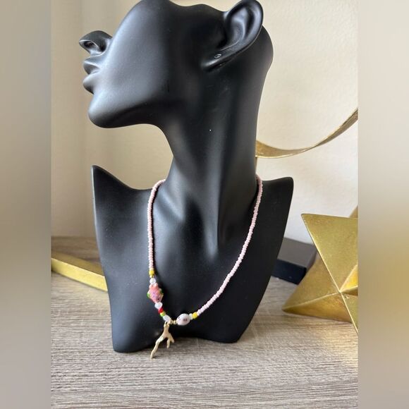 Fish with seashell detail Necklace A1248 - Picture 5 of 5